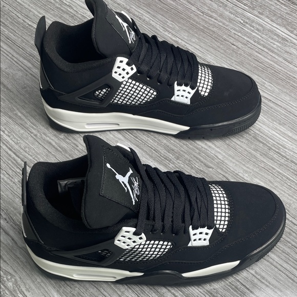 Men’s Black/ White Sneakers -Air Jordan 4 Retro White Thunder - Picture 2 of 6